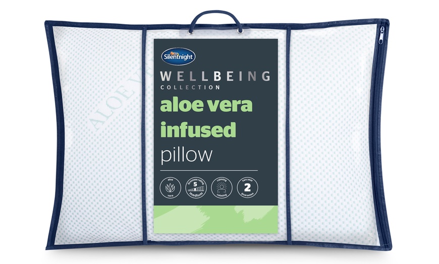 Image 4: Silentnight Aloe Vera Anti Allergy Pillow 