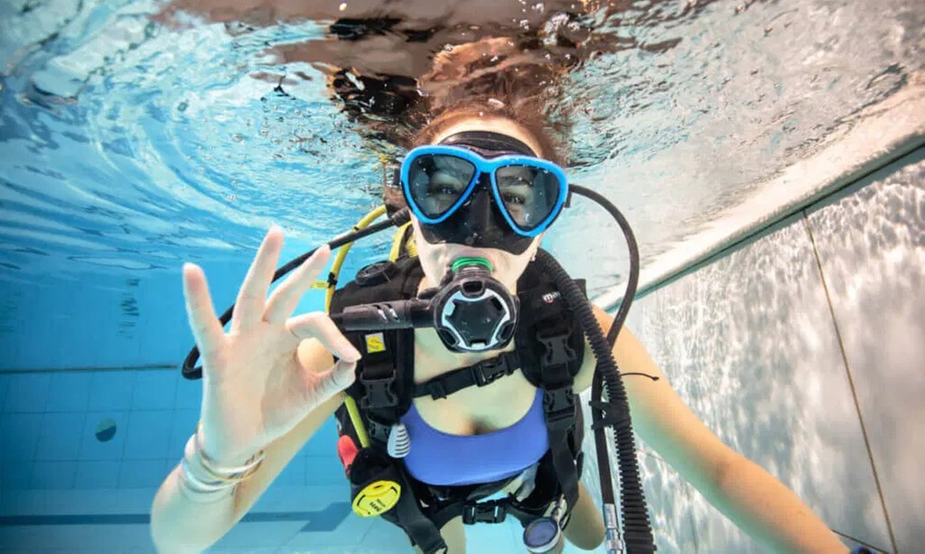 Enjoy PADI Discover Scuba Program for One, Two or Four People
