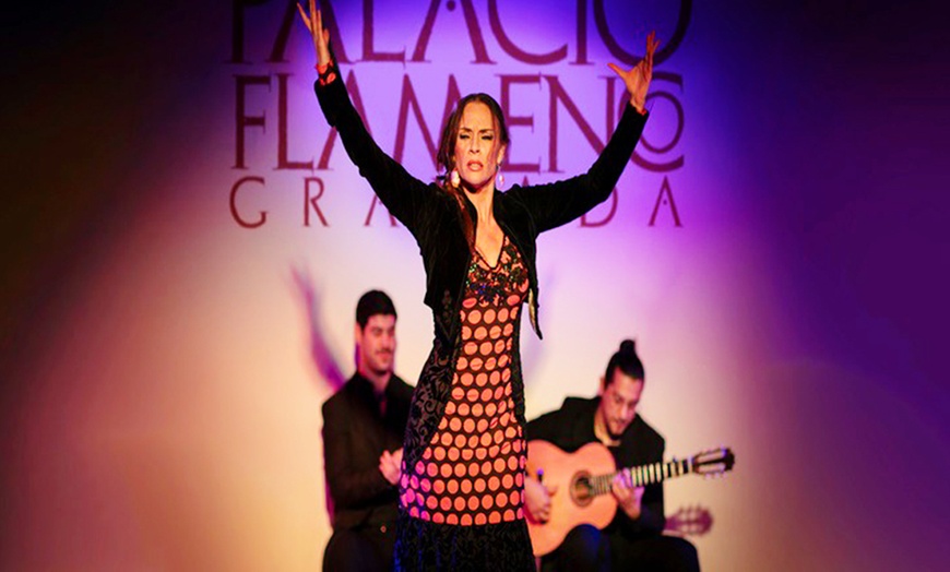 Image 2: Entrada a espectáculo flamenco para 2 o 4 en el corazón del Albaicín