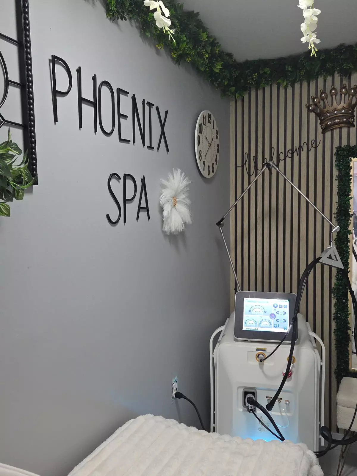 Six Laser Hair Removal Treatments on One S, M, or L Area