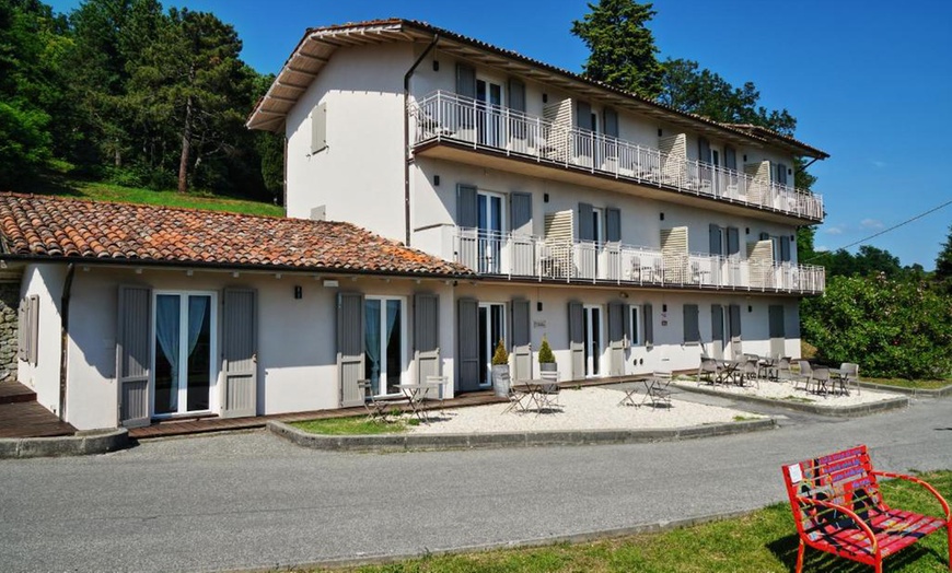 Image 4: Lucca: soggiorno in camera a scelta con colazione, cena, vino e e-bike