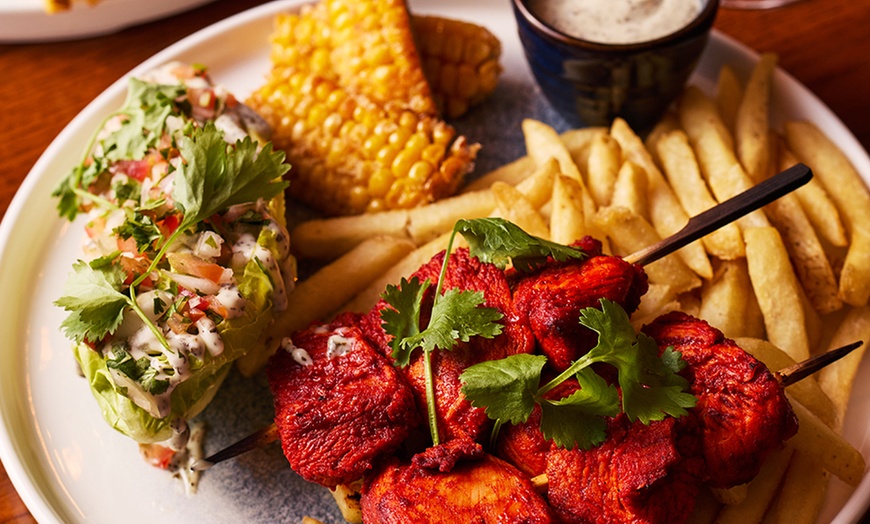 Image 4: Victoria Taps- Social Pub & Kitchen | Valid from Jan 2 | Burger & More