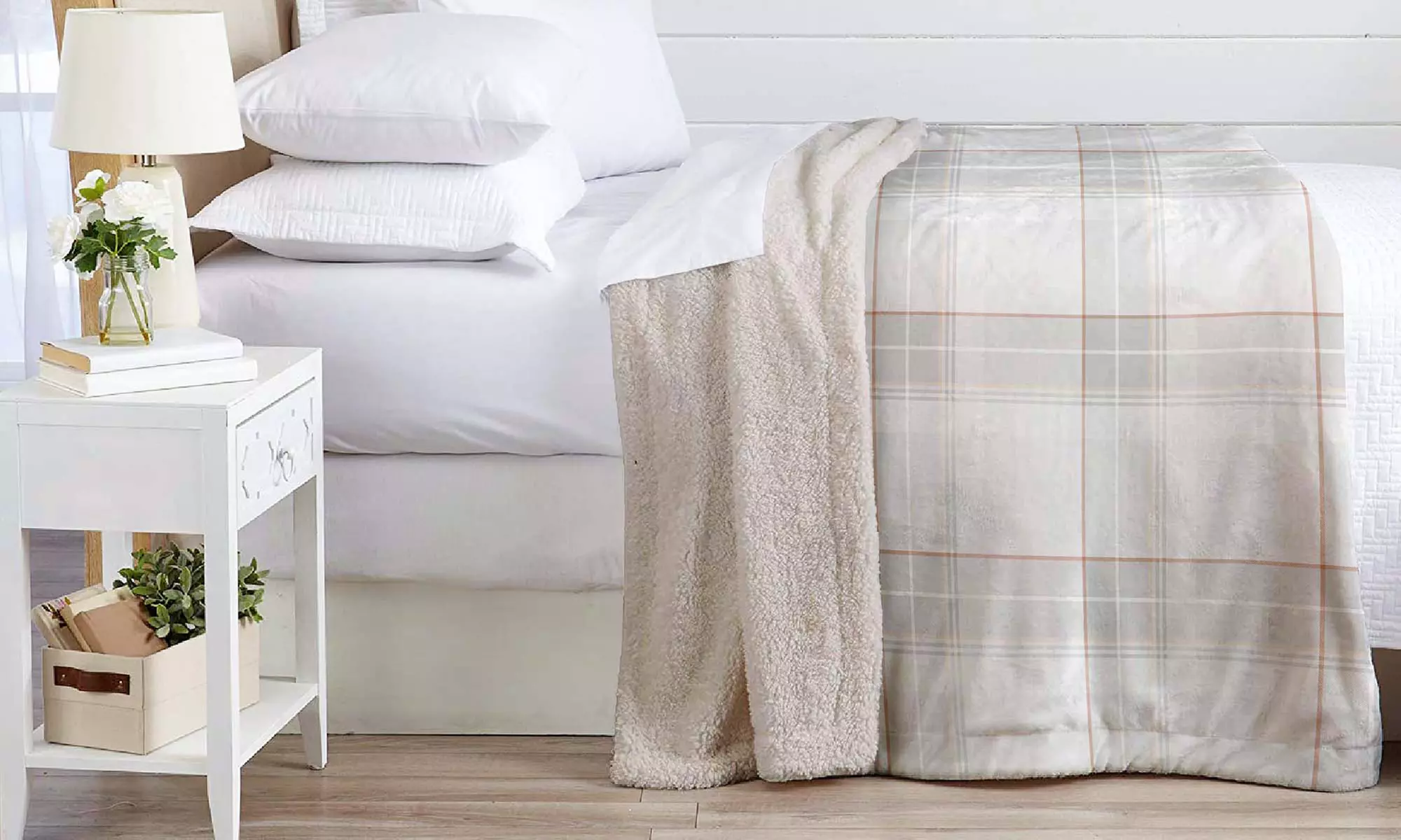 Plaid réversible sherpa et microfibre