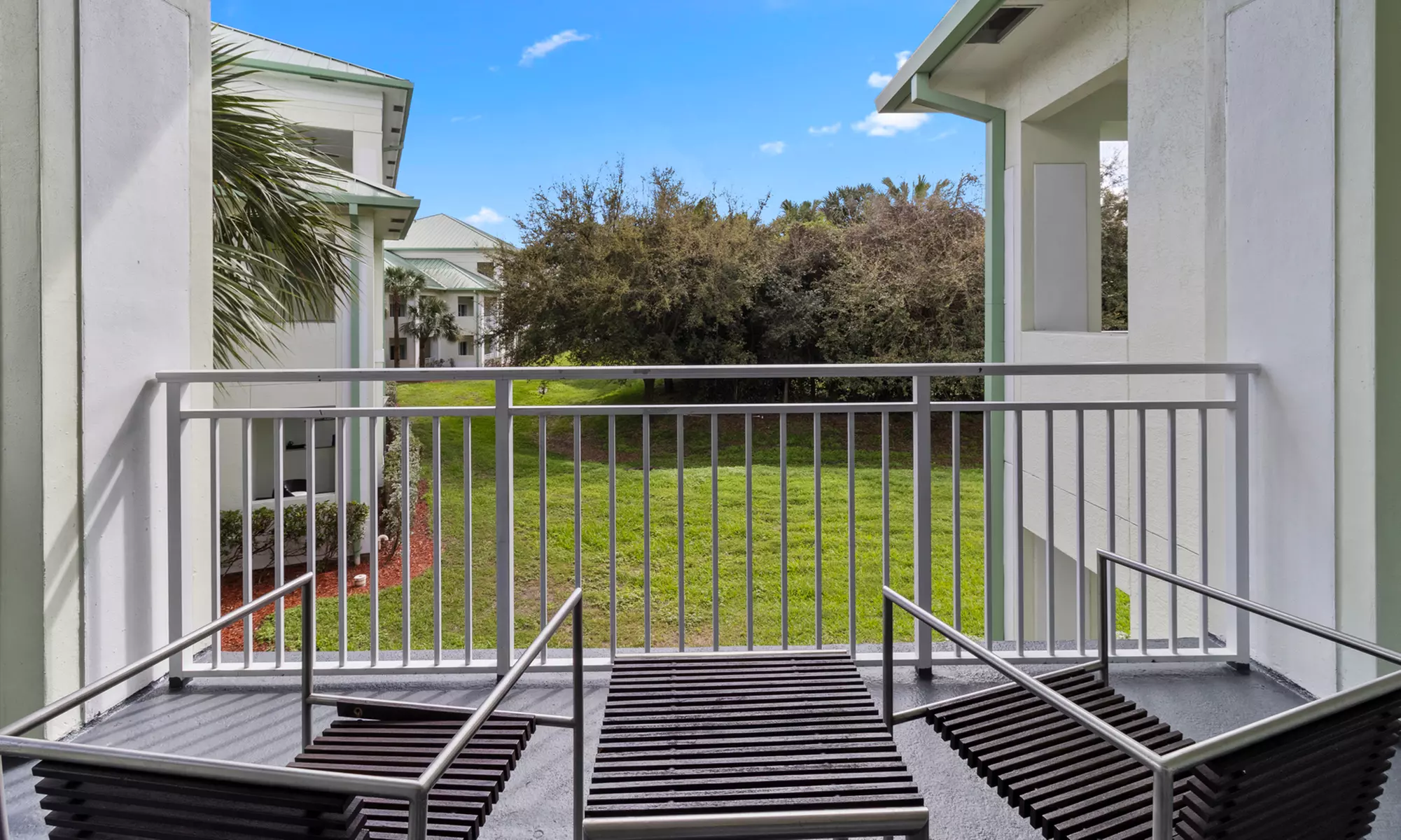 Stay in Style at Provident Doral at the Blue - Your Miami Retreat