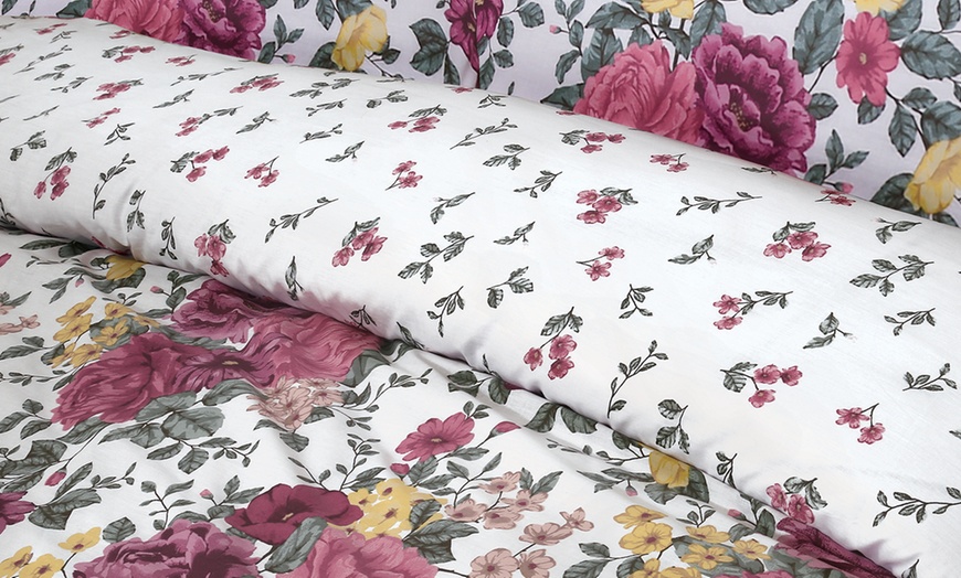 Image 14: Clearance Duvet Sets
