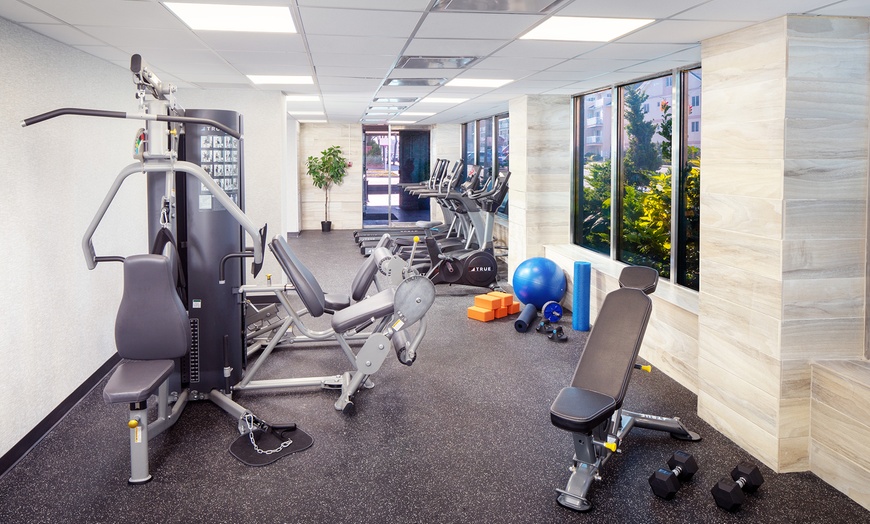 Image 30: Member-Only Deal: Allegria Hotel