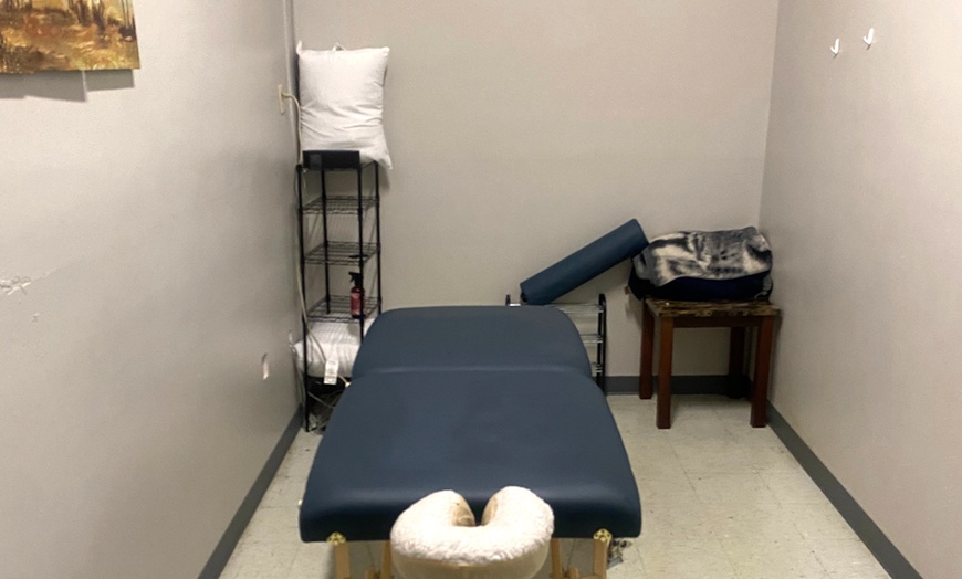 Image 3: 30, 60, or 90-Minute Choice of Massage, Swedish or Deep Tissue