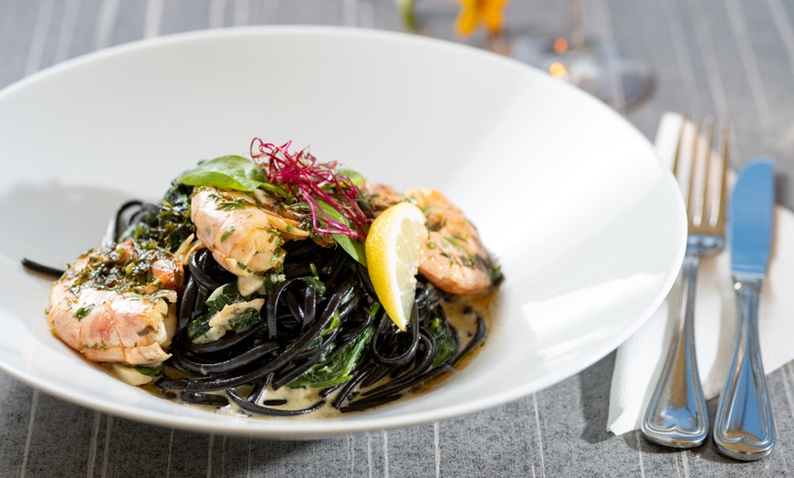 Image 11: Steiermark: 3 Nächte inkl. Frühstück, Therme & Escape-Room-Spiel