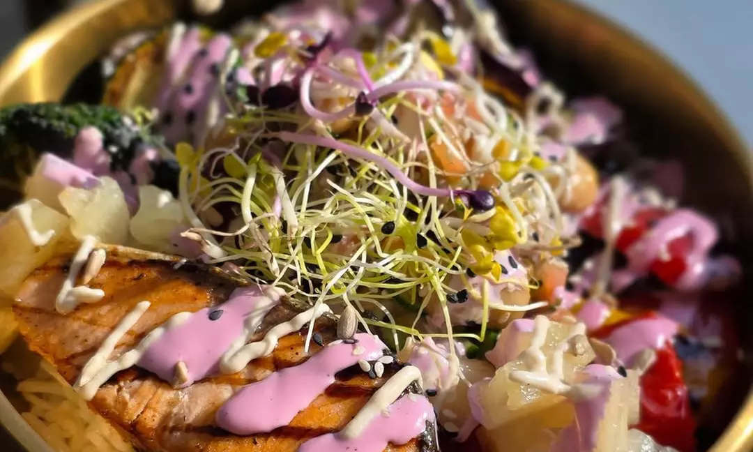 Bowl nach Wahl inkl. Softdrink für 1 oder 2 Personen