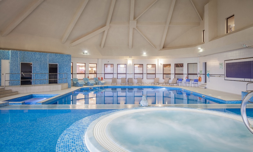 Image 2: Spa Day, Lunch & Prosecco| Glasgow Westerwood Spa & Golf Resort
