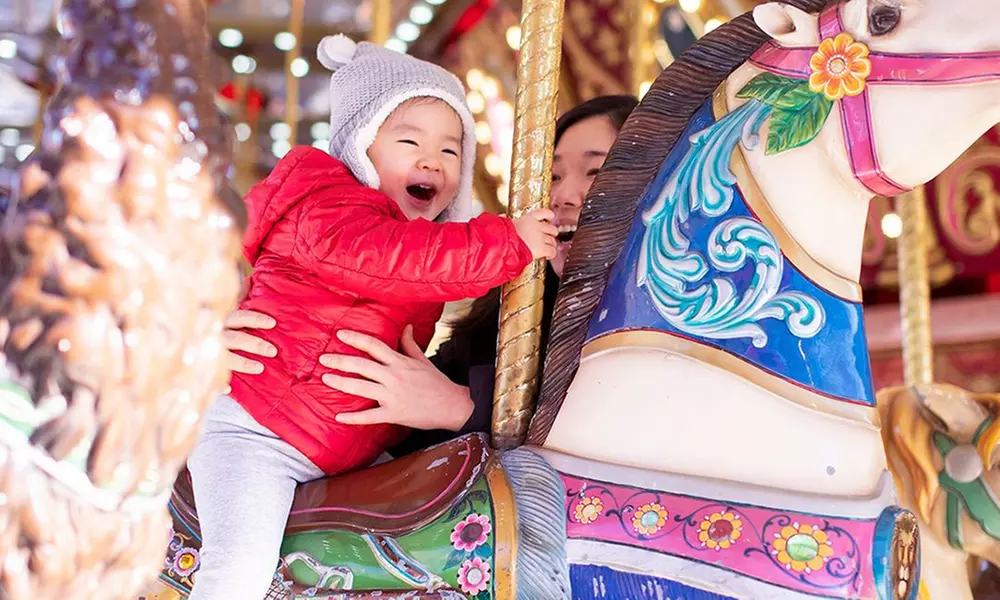 Seattle Christmas Market: Old-World Charm & Holiday Fun for All Ages