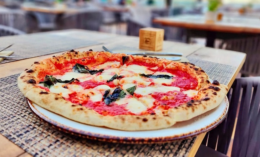 Image 2: Menú italiano de pasta o pizza para 2 o 4 personas