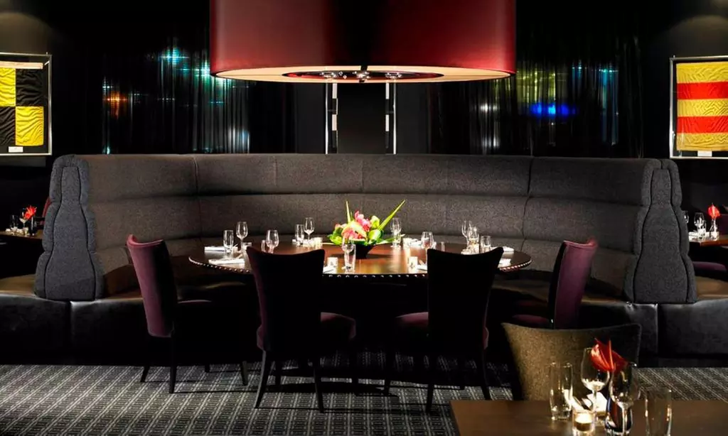 Surrey: Trackside 4* Spa break with Breakfast, Dinner, Prosecco