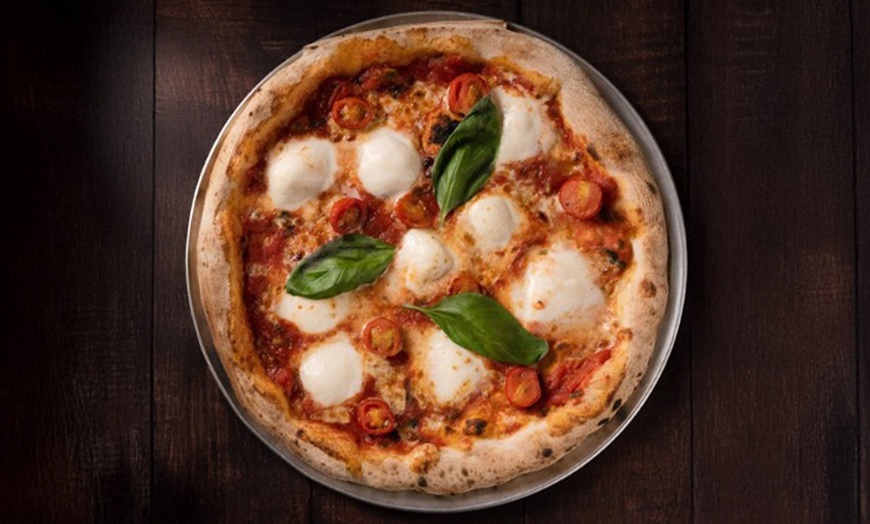 Image 10: Brunch con sabor a Italia para 2 personas con copa de Bellini