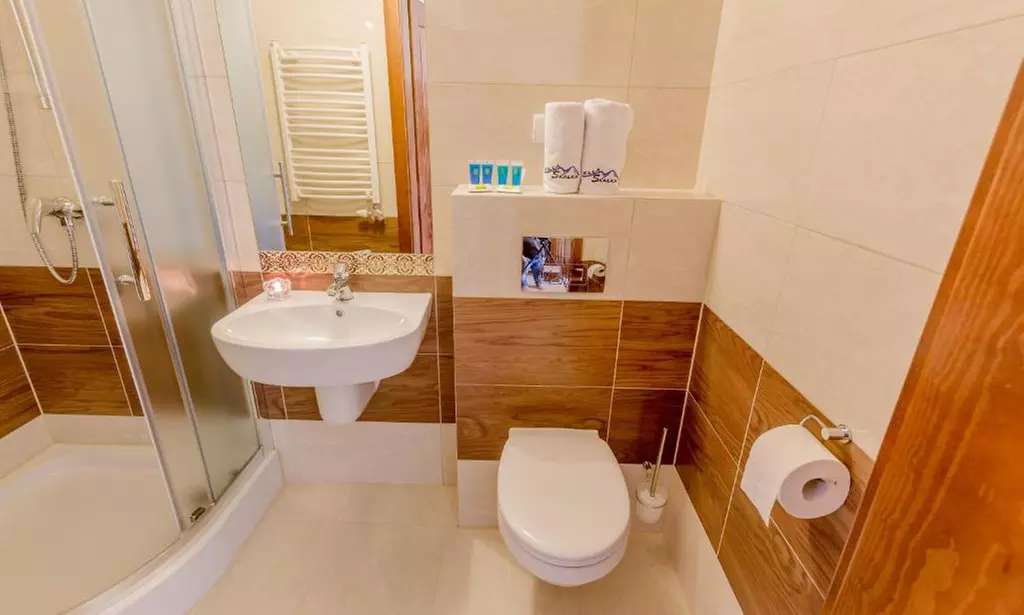 Masaże, dostęp do strefy spa i opcjonalne noclegi z BB dla 2 osób