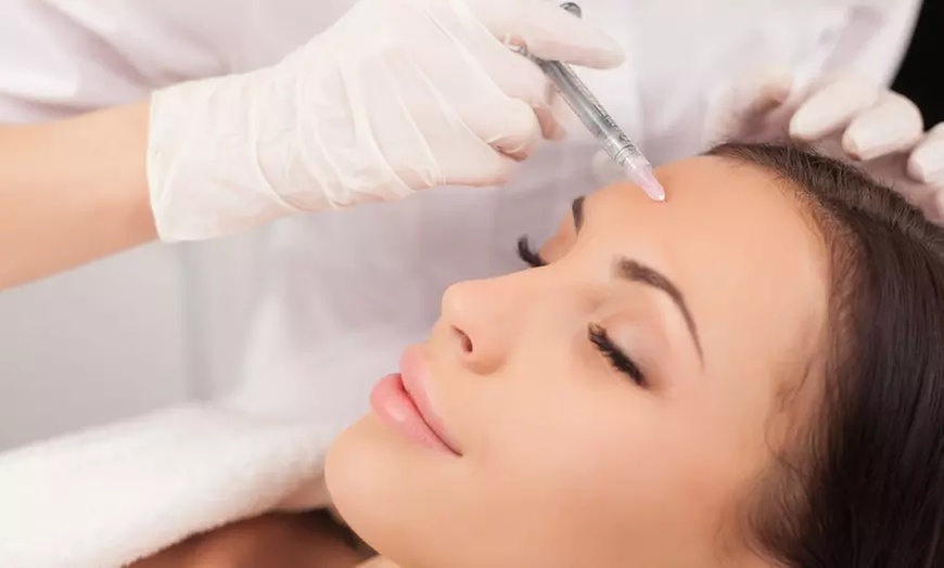 Choose 20 or 40 Units of Xeomin Injections for a Refreshed Look