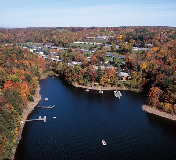 Adults-Only Couples Retreat in Poconos