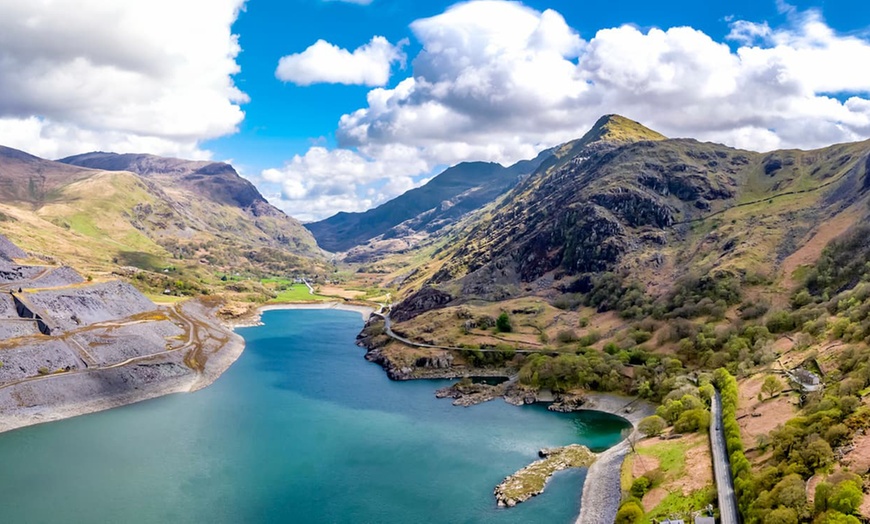 Image 3: Scenic Snowdonia Escape: Overnight Stay w/ Breakfast & Hot Tub Sauna