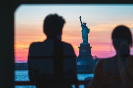 NYC: Romantic 2-Hour Sunset Harbor Cruise — Statue of Liberty, Brooklyn Bridge & Skyline Views