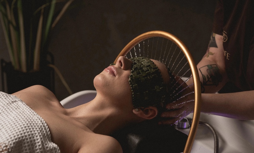 Image 2: Head spa de hasta 90 min. y opción a reflexología podal para 1 persona