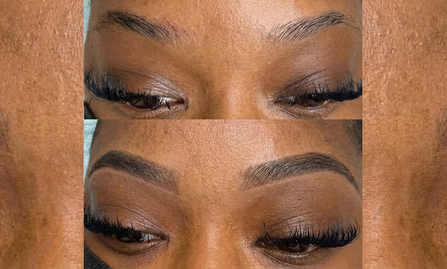 Image 2: Ombre Brow Service with 45-min Cluster Lashes or Ombre Brow Touchup