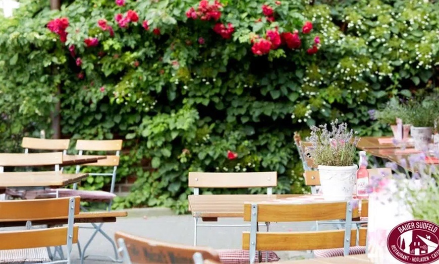 Image 2: Waffelbuffet bei Bauer Südfeld am Sonntag für 1, 2 oder 4 Personen 