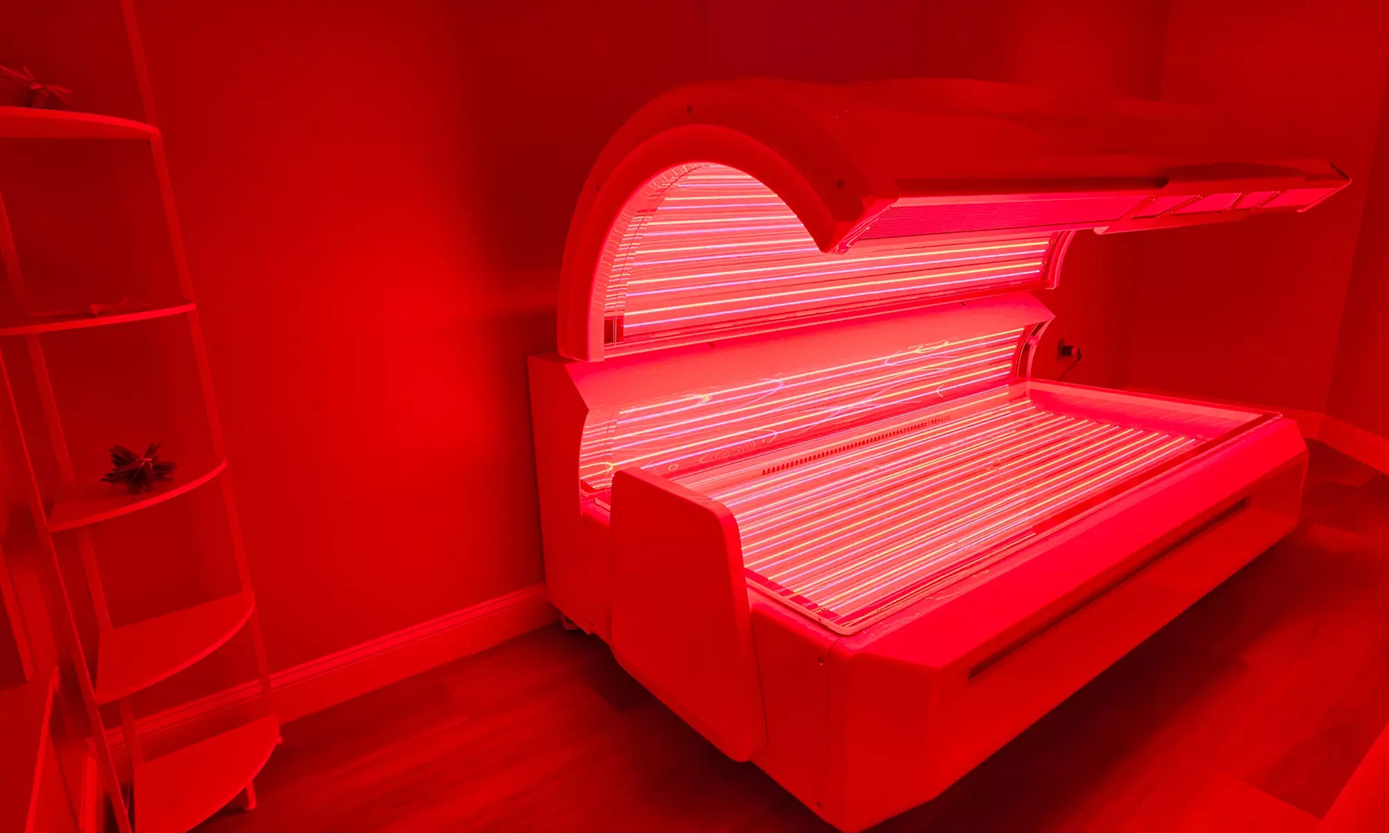 20-Min Red Light Therapy Bed w/ Optional 30-Min Cryotherapy Full Body