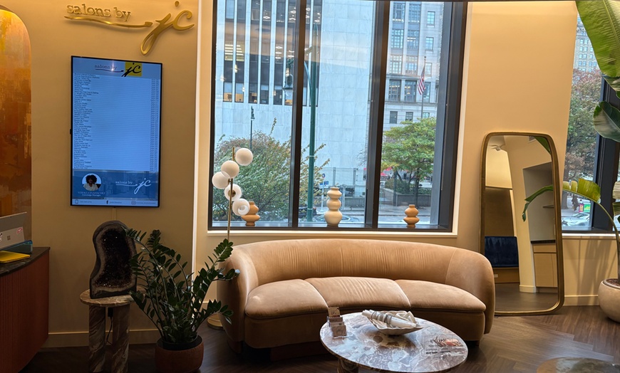 Image 4: 1, 3 or 5 Choice-of-Facials (Deep Cleansing, Acne or Sensitive Skin)