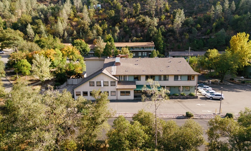Image 5: Yosemite Family Resort in Sierra Nevada with Pools and River Walk