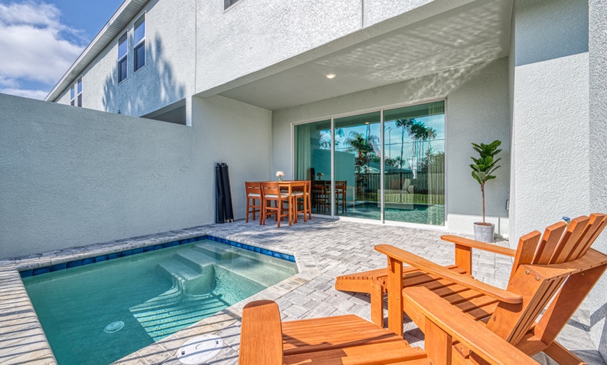 Image 28: Resort Retreat in Orlando’s Vacation Corridor with Private Pools
