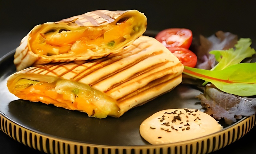 Image 10: Menús para 1 o 2 con bowl o roll, entrante, postre y bebida 