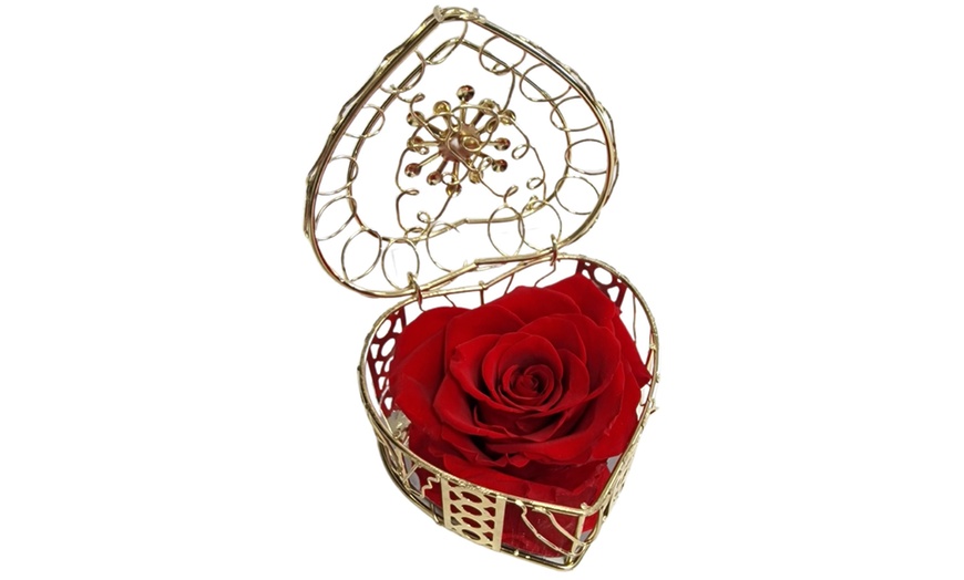Image 5: Cofanetto a forma di cuore con rosa eterna