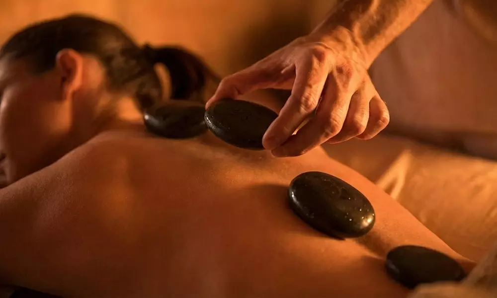 Hot Stone & Remedial Massages in Sydney CBD for Relaxation
