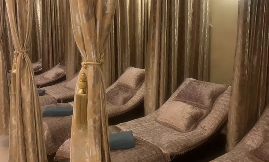 Image 4: Singles or Couples Body Massage with Hot Stones at Healthy Foot Spa