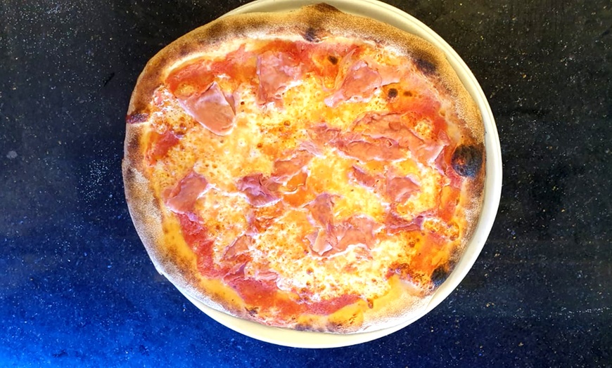 Image 7: 2, 4 oder 6 Pizzen nach Wahl zur Abholung - Authentisch italienisch
