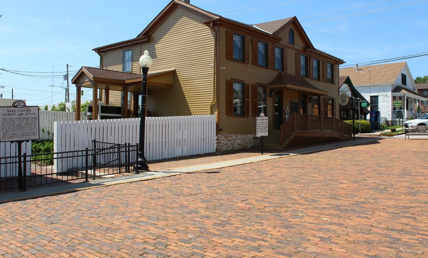 Image 6: Explore Mark Twain's Childhood Home with Various Pass Options