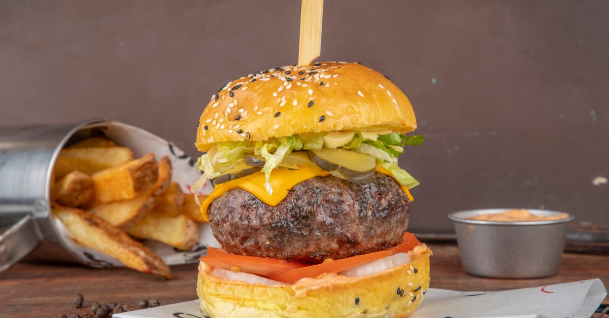 Dining Voucher For Food And Beverages With American Grill Experience
