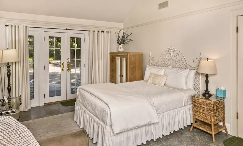 Member Pricing: B&B in Blue Ridge Asheville With Historic Charm