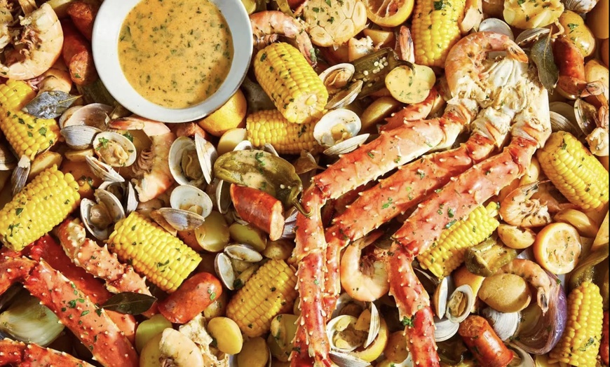 Image 3: Seafood Lovers’ Feast: $30 Dining Credit or Platters for Two or More