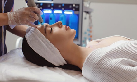 Limpieza facial profunda con dispositivo de hidrolimpieza - Salón de Estética Avanzada Jeni