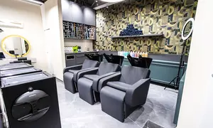 Herren-Haarschnitt inkl. Waschen, Föhnen & Styling für 1 Person (40% sparen)