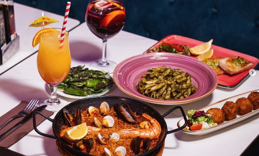 Image 4: Menú de paella o marisco con bebida para 2 o 4, a pocos pasos del mar