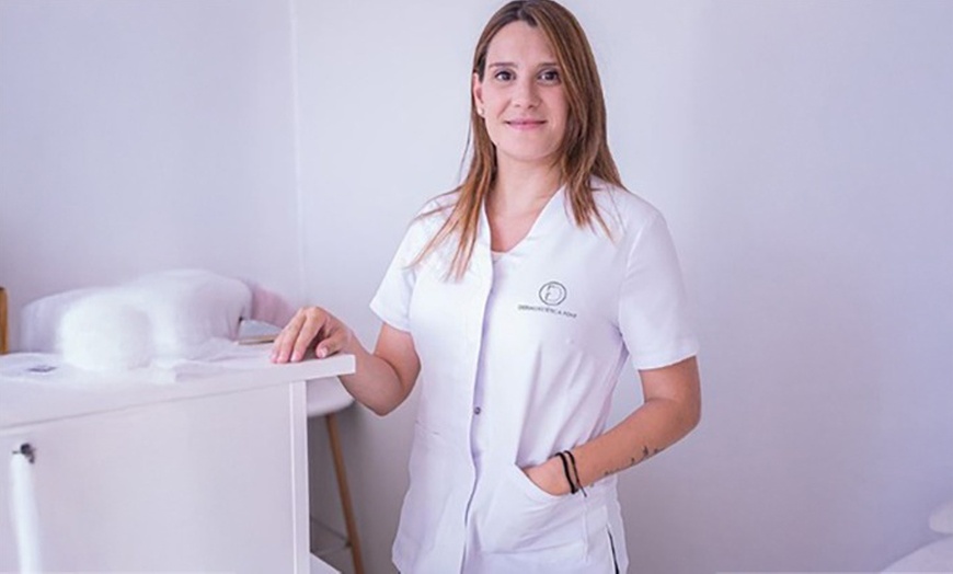 Image 8: 1 o 3 sesiones de bioestimulación capilar con mesoterapia para 1