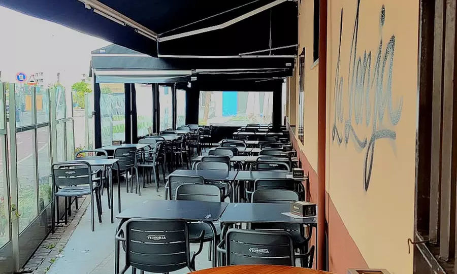 Menú para dos con surtido de pescadito o mini cachopos y vino o agua