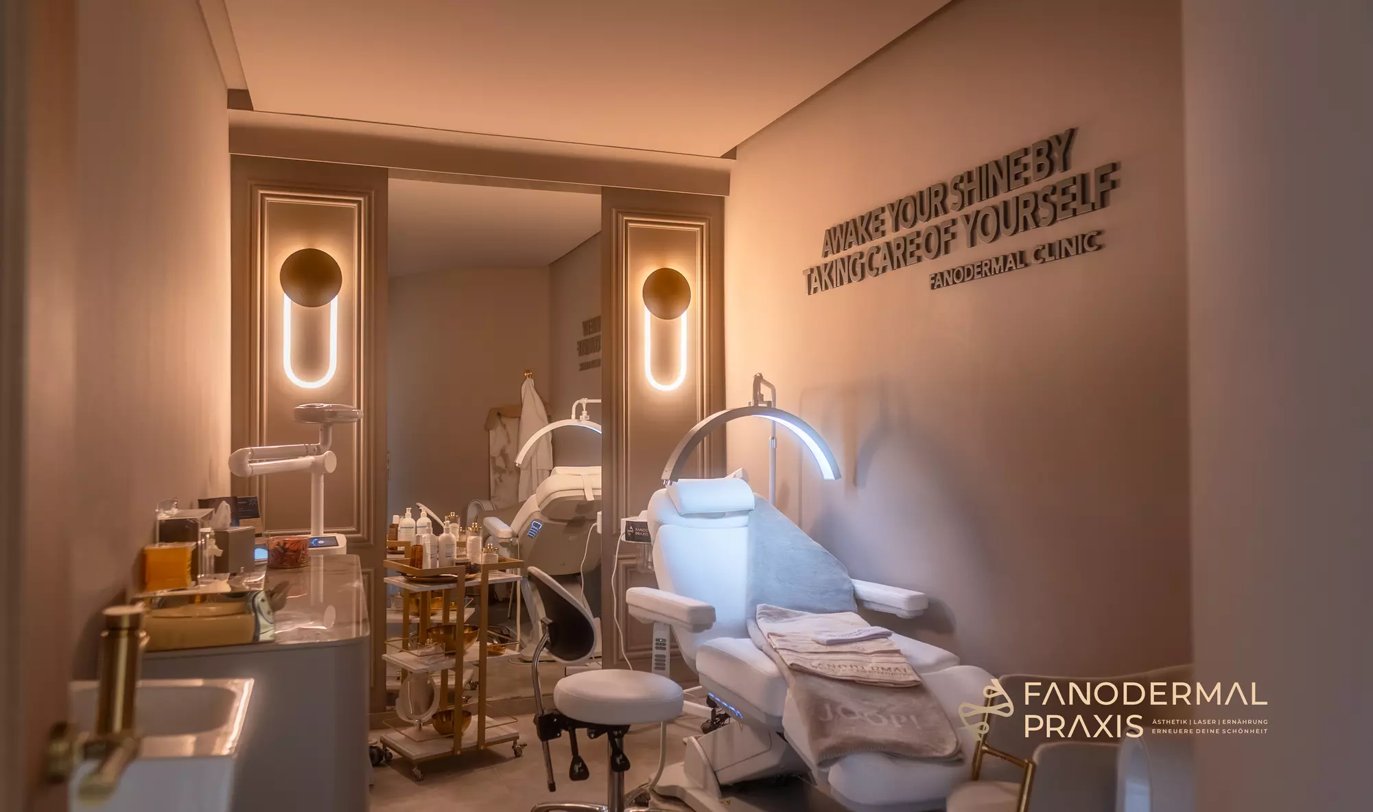 Bulgarian Rose, Vitamin-C- / Kollagen-Maske inkl. med. Gesichtsmassage