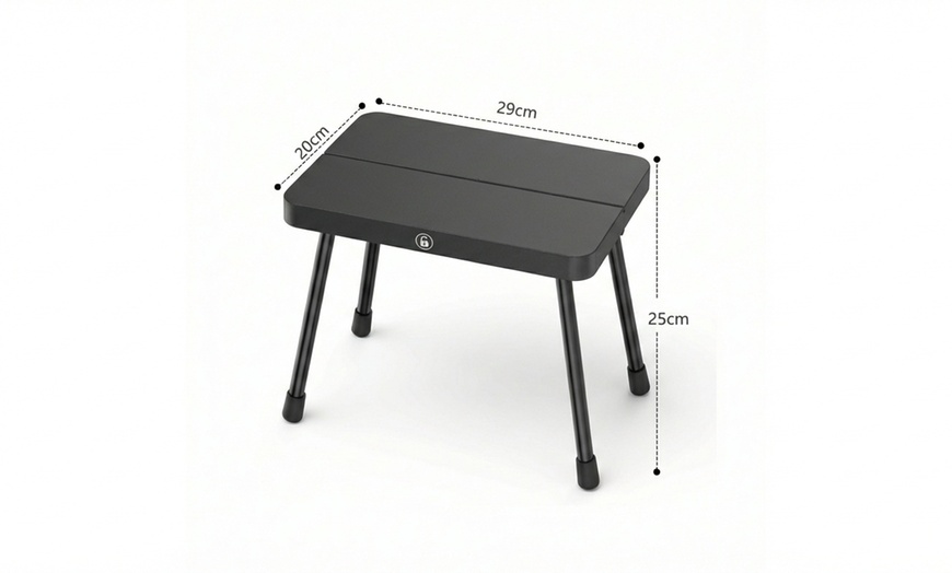 Image 2: Sturdy and Foldable Picnic Stool