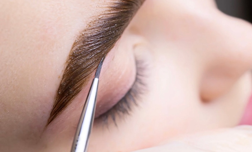 Image 4: SHEILA MO BEAUTY STUDIO Korean Lash Lift + Brow Lamination Combo