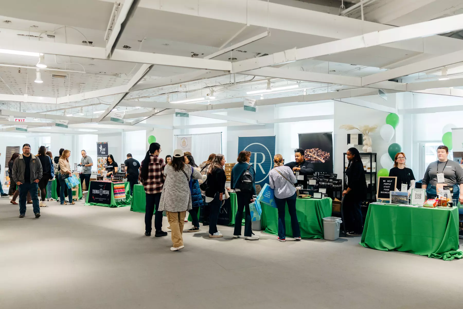 General Admission Ticket to One of a Kind Spring Show – Chicago