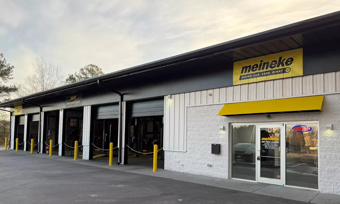 Full Synthetic Oil Change with Tire Rotation at Meineke Automotive Greenlawn Dr. (Up to 26% Off)