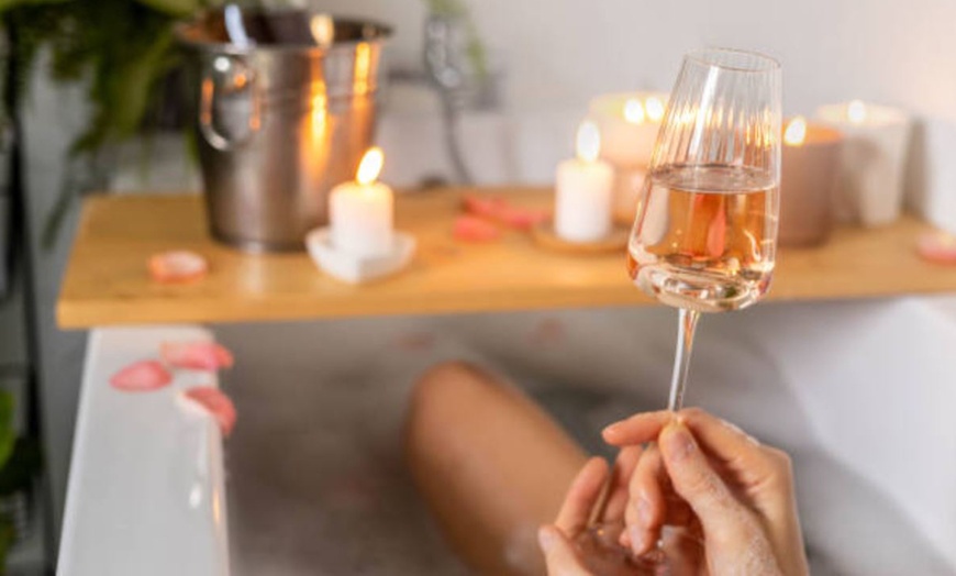 Image 6: Manicura, pedicura o ambos con esmaltado semipermanente